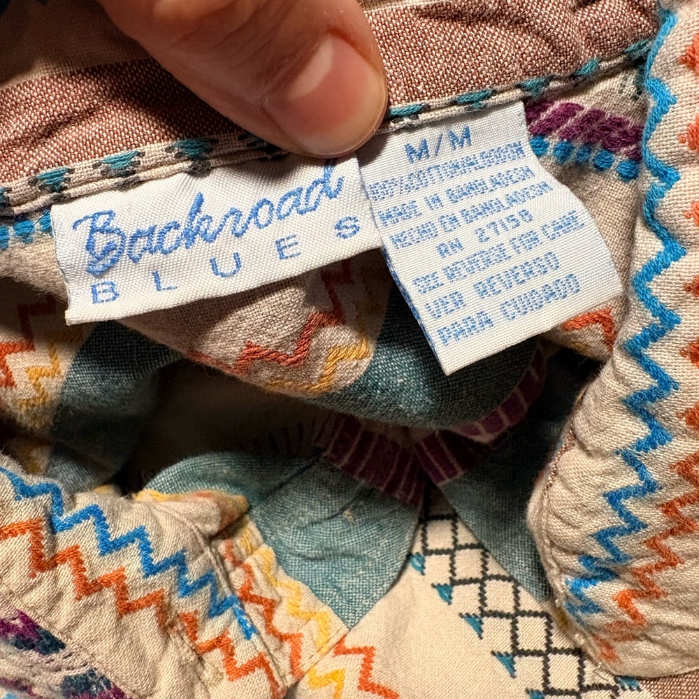 Backroad Blues Medium Colorful Patterned Button-U… - image 2